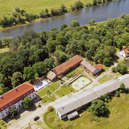 Gutshof Kehnert - Pension & Ferienwohnungen Buitenkant foto