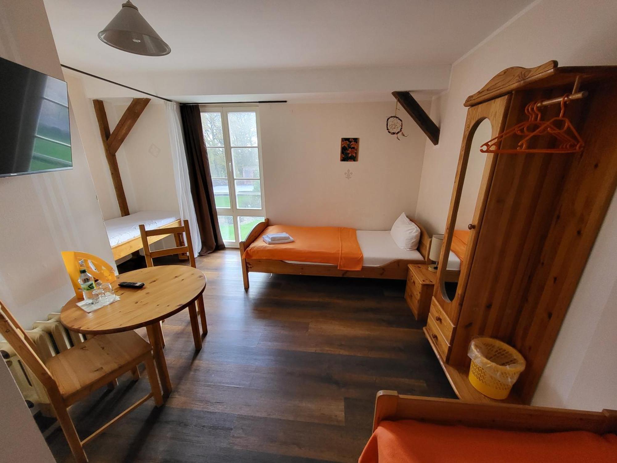 Gutshof Kehnert - Pension & Ferienwohnungen Buitenkant foto