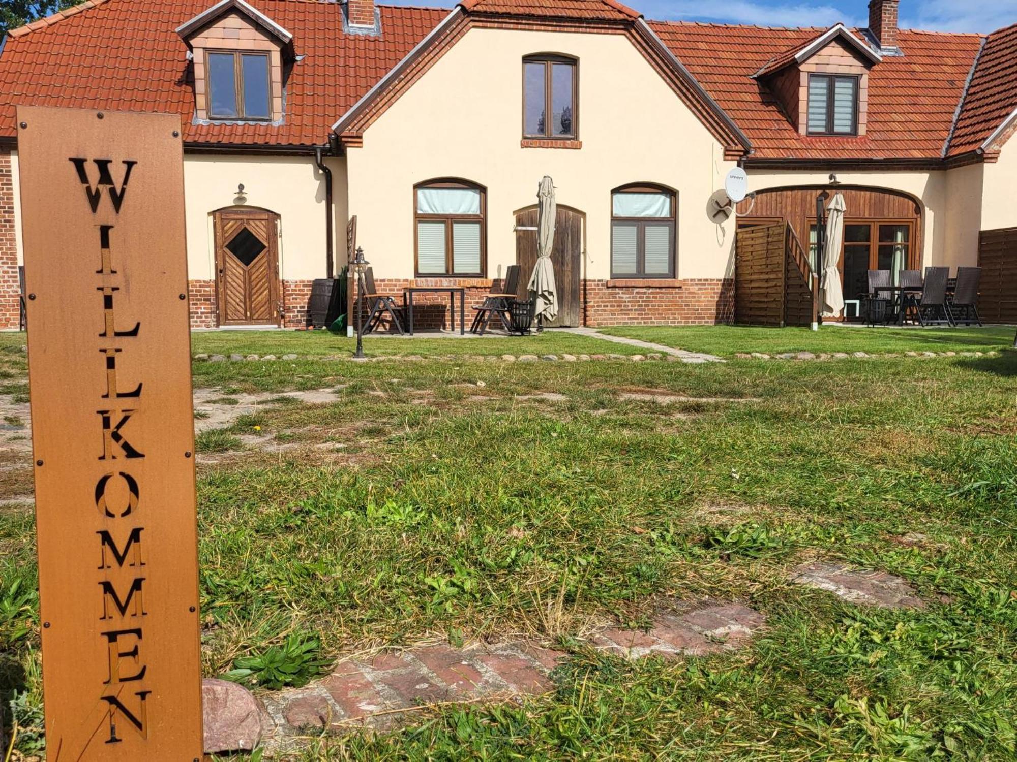 Gutshof Kehnert - Pension & Ferienwohnungen Buitenkant foto